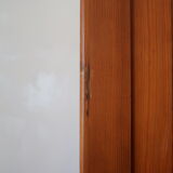 Compass foot cabinet