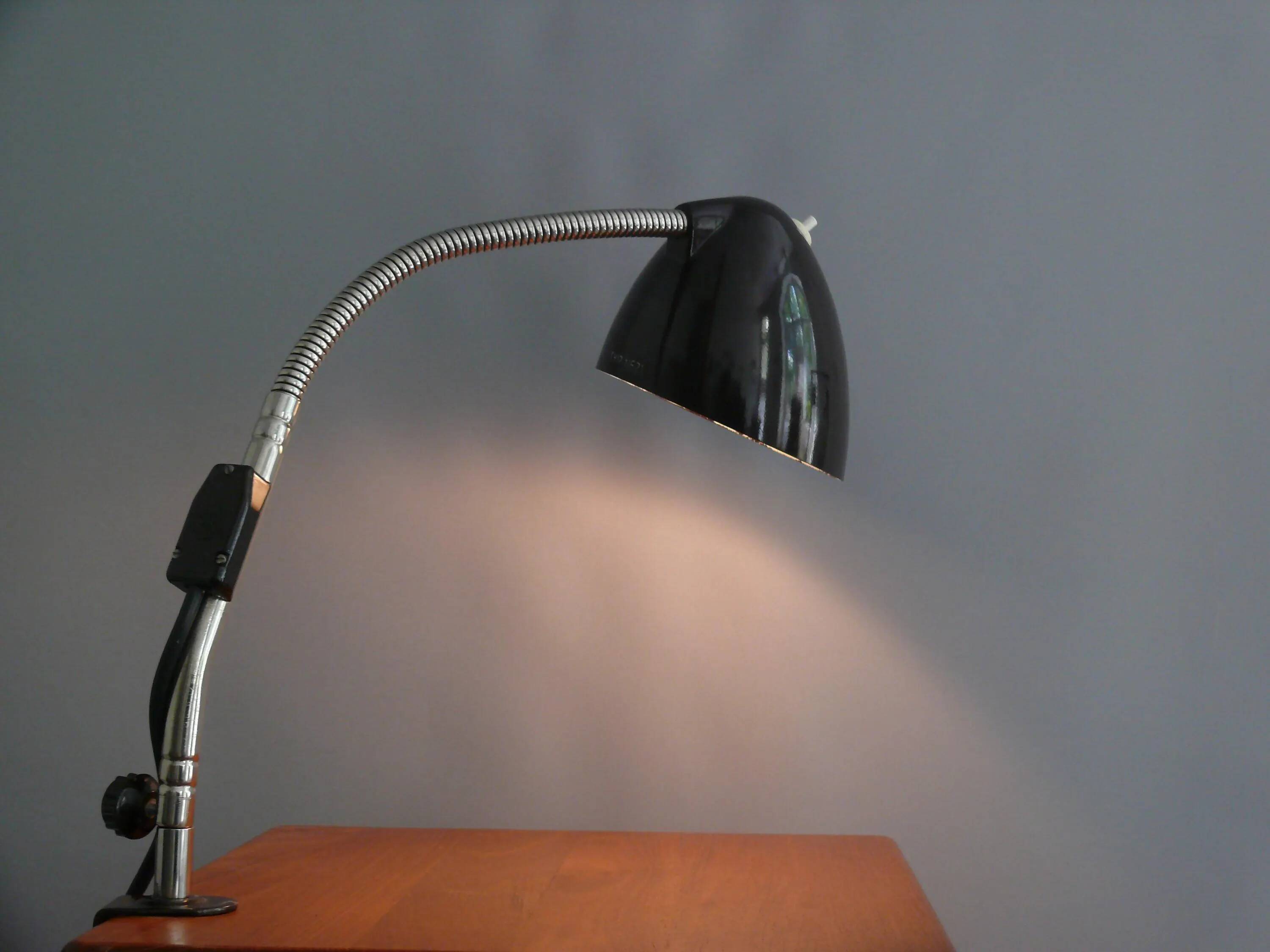 Original goose neck desk lamp from the mid-century - Ecko, a classic of high-quality design