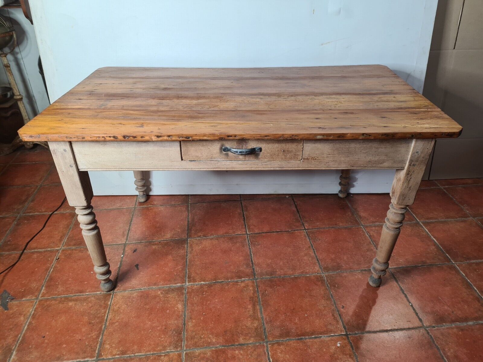 Patinated fir farmhouse table