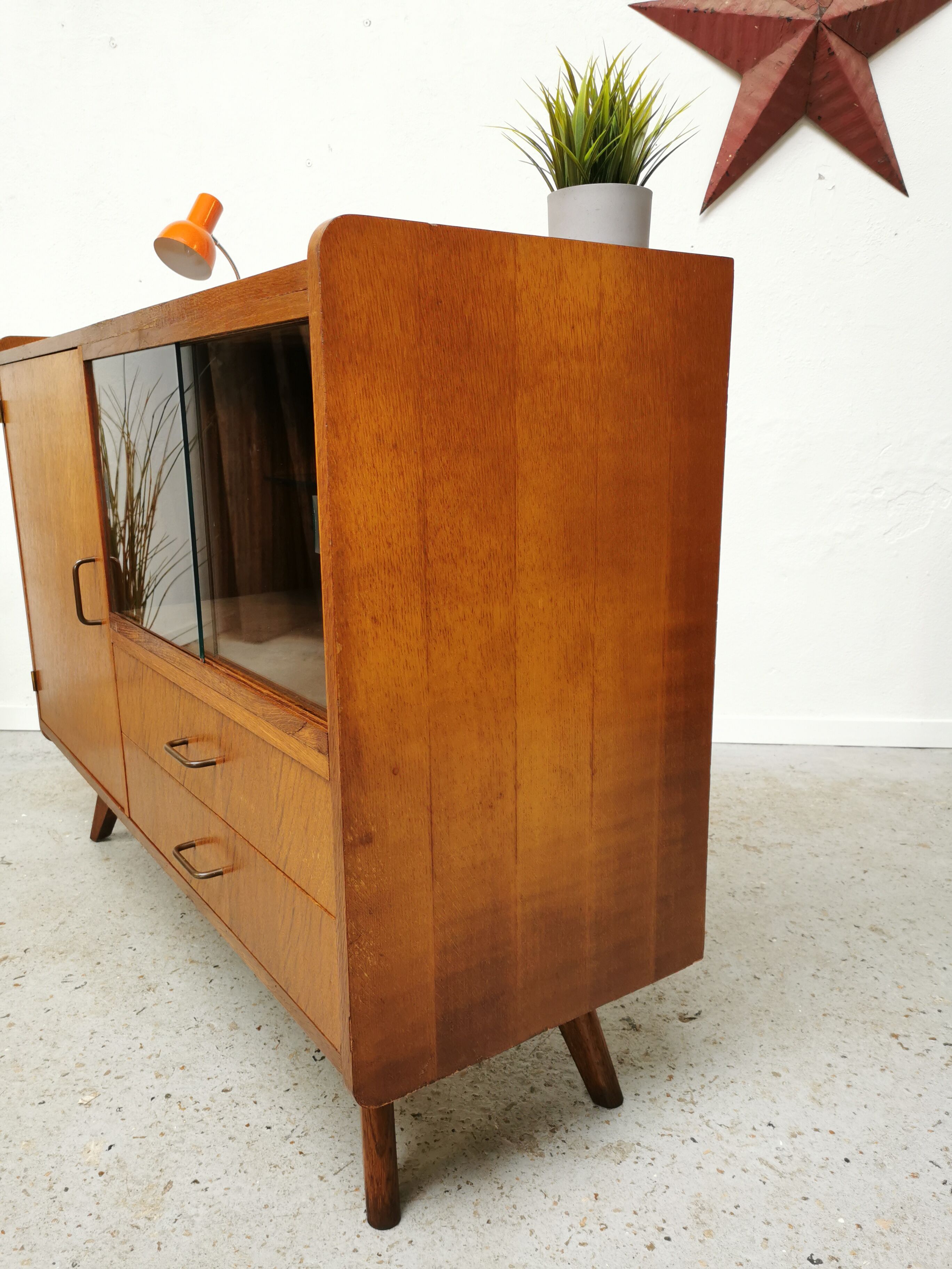 Vintage buffet
