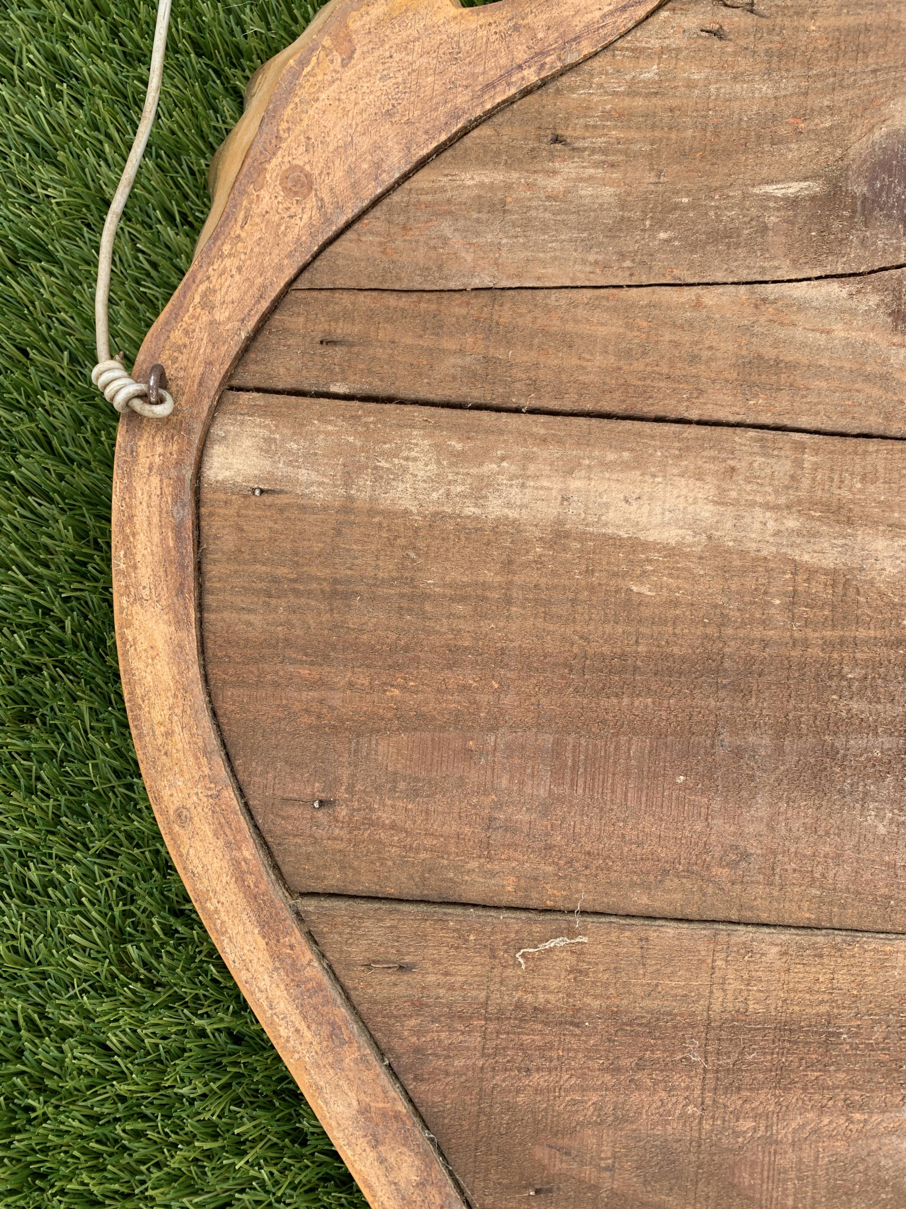 Old mirror in carved wood and gilded leaf, Louis XV rocaille style, twentieth century 59x87cm