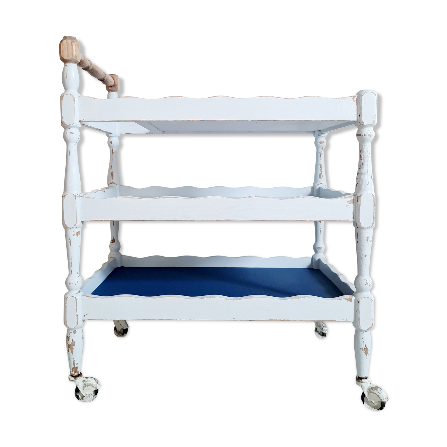 Renovated old wooden rolling dessert