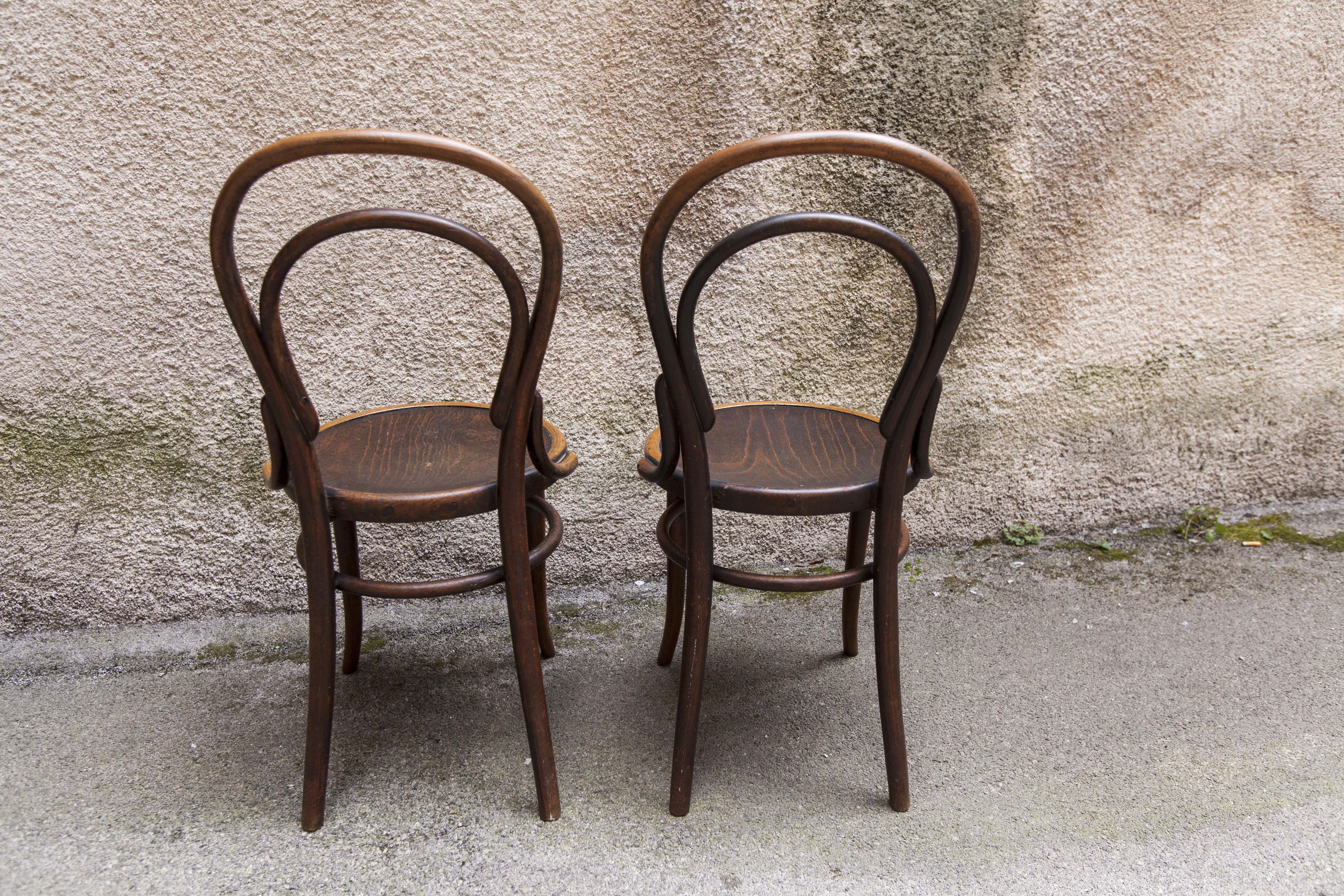 Pair of chairs bistro  Thonet model no. 18