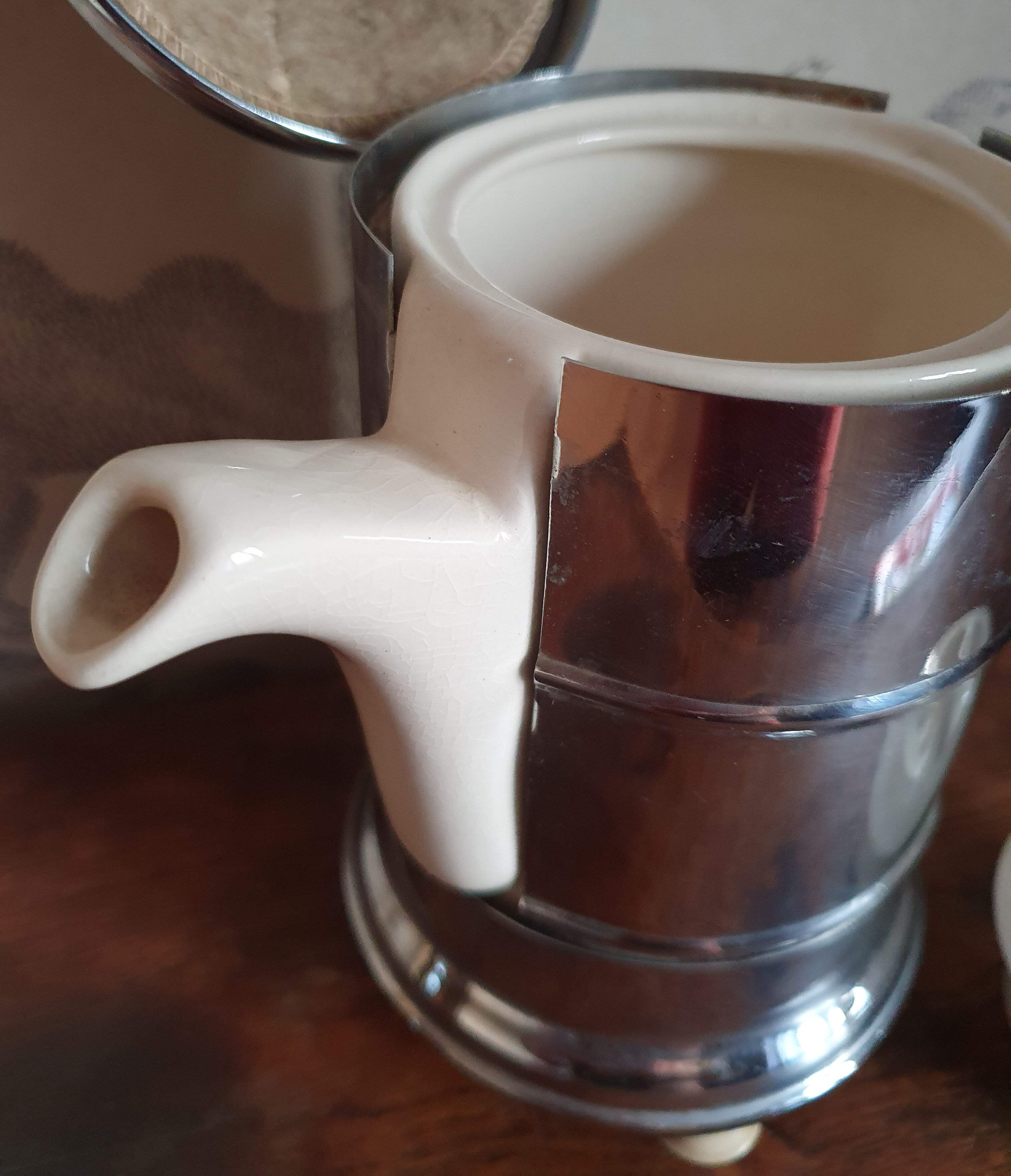 Art Deco kraft kosy coffee maker