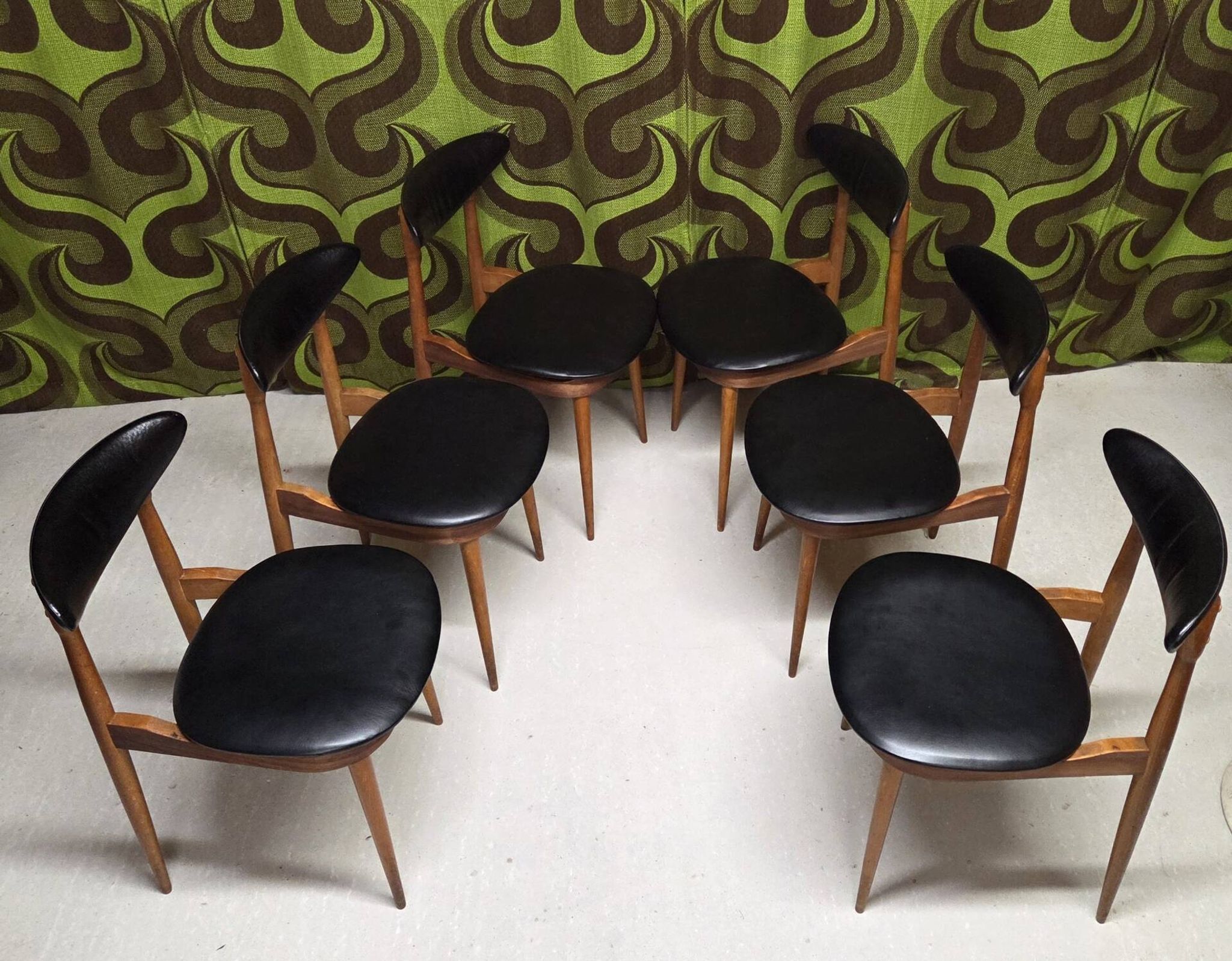 6 Vintage Unicorn Baumann Chairs 1960