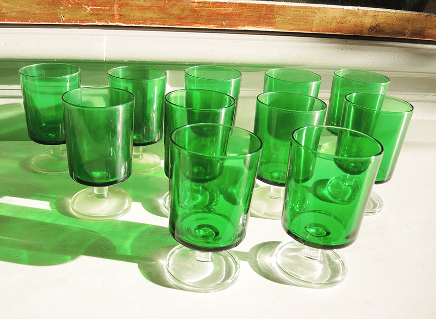 6 old luminarc foot glasses dark green h9,2 cm