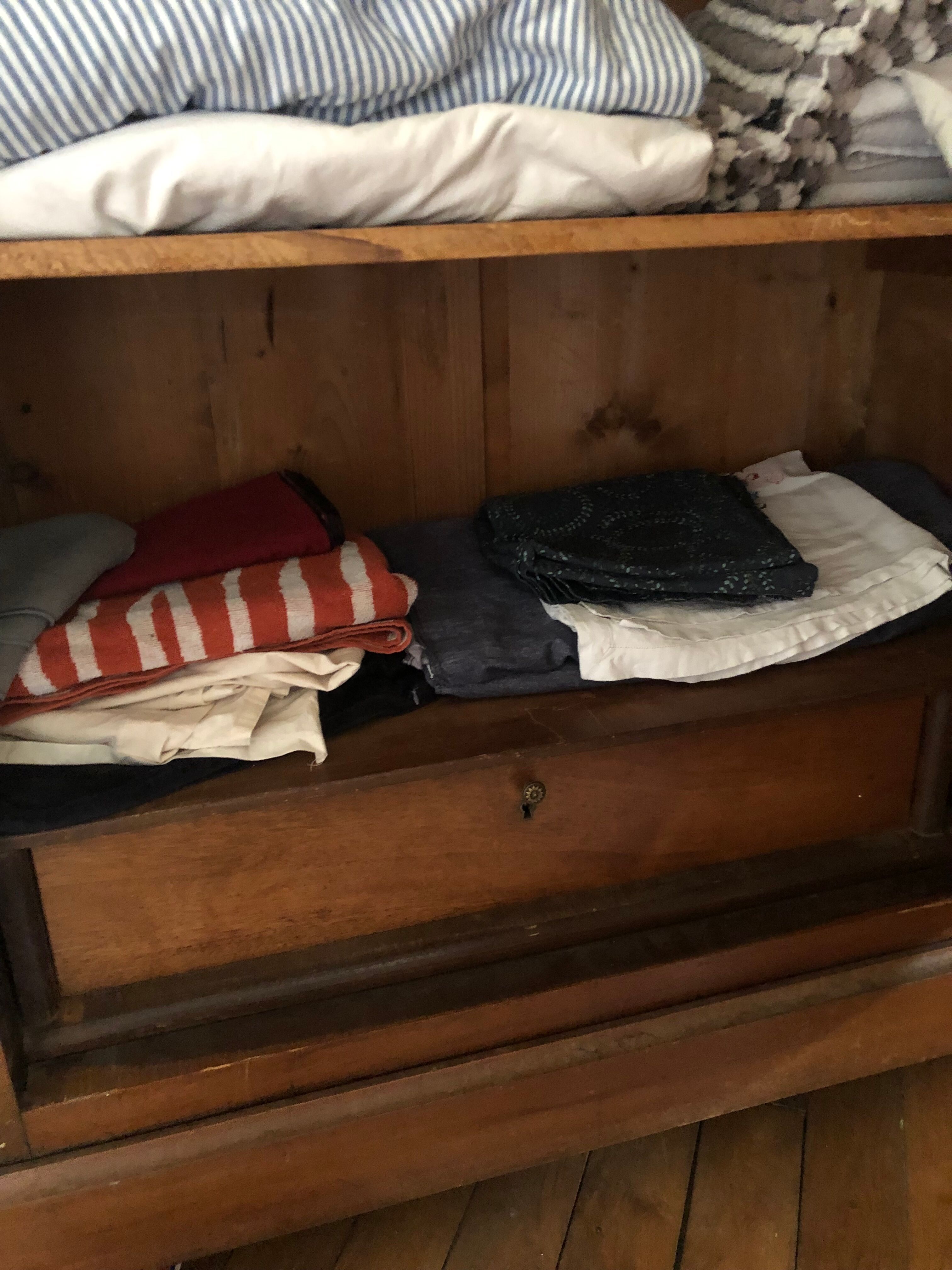 Armoire