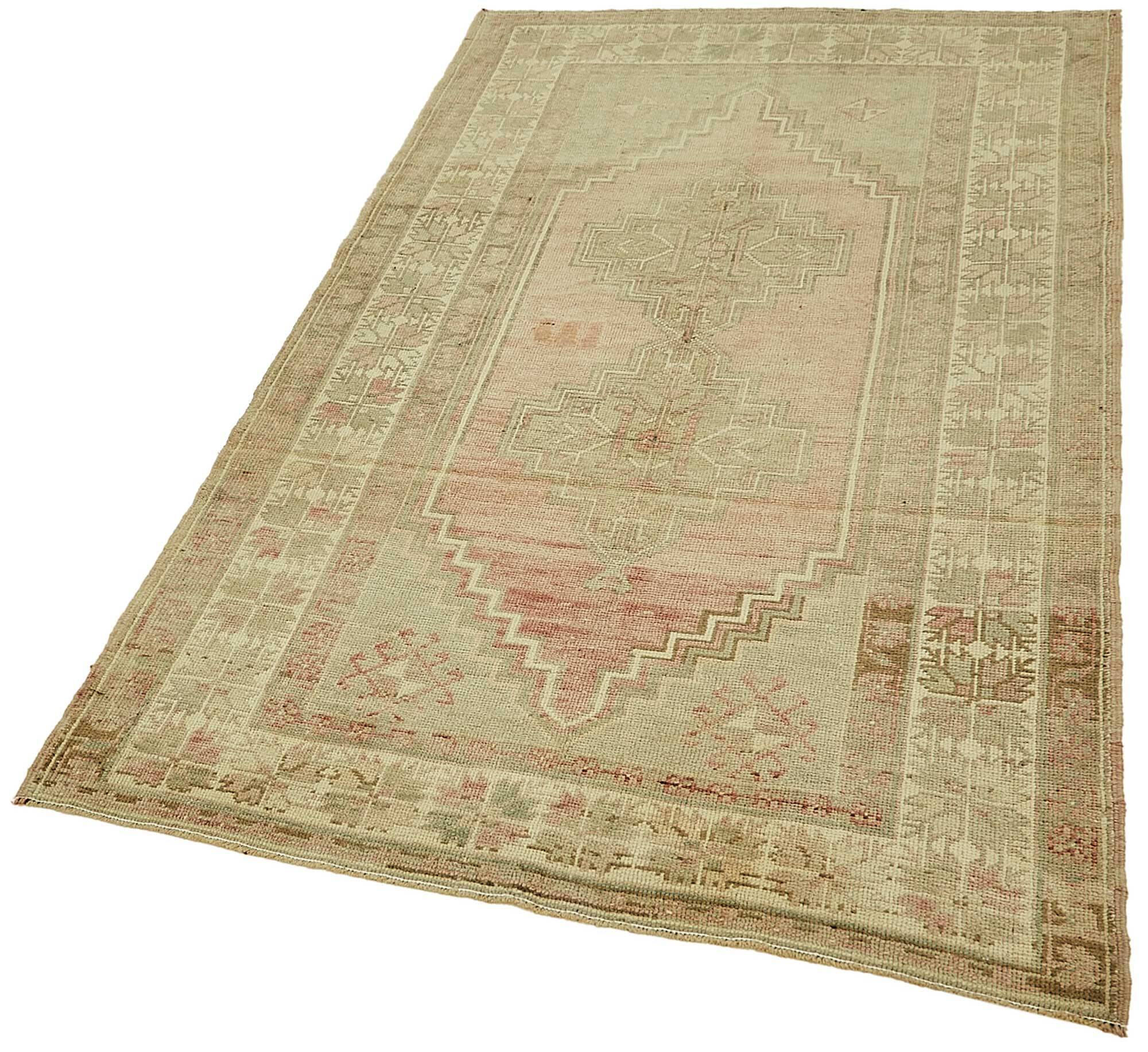 Turkish Vintage Anatolian Rug 115 cm x 202 cm