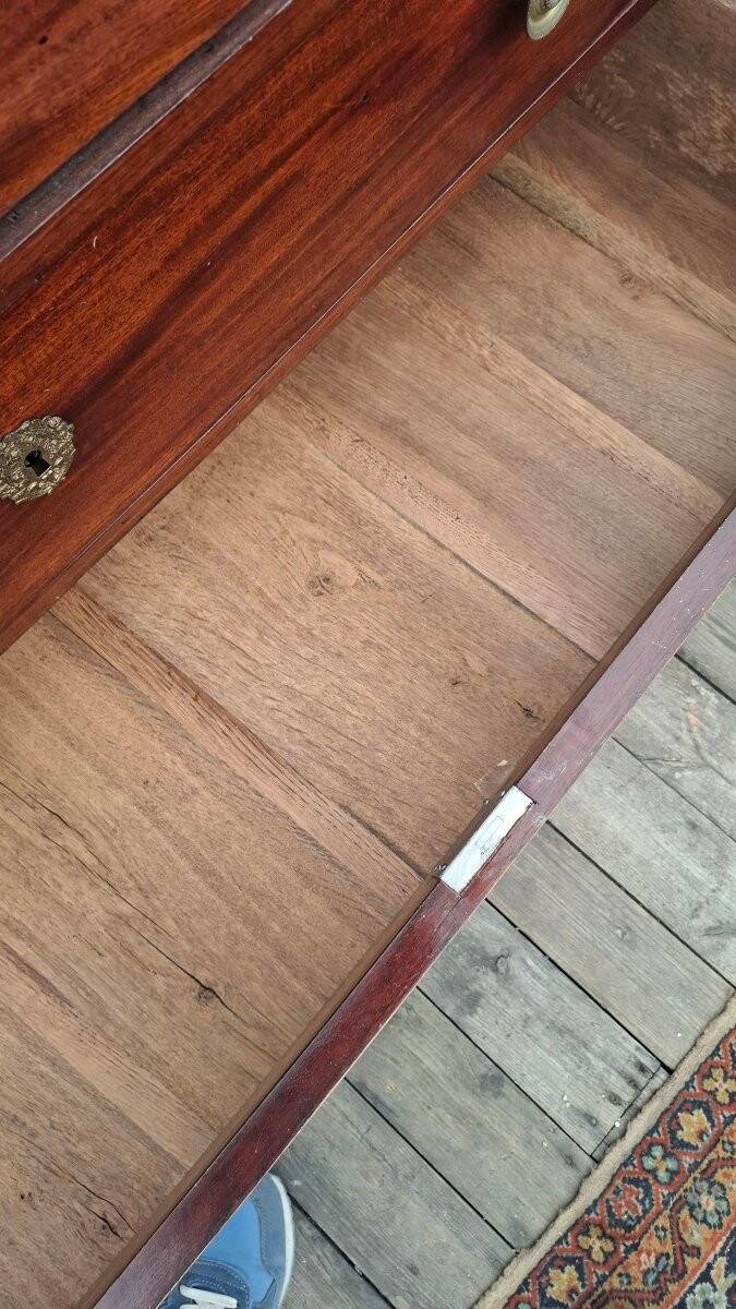 Mahogany chest of drawers from Egypt