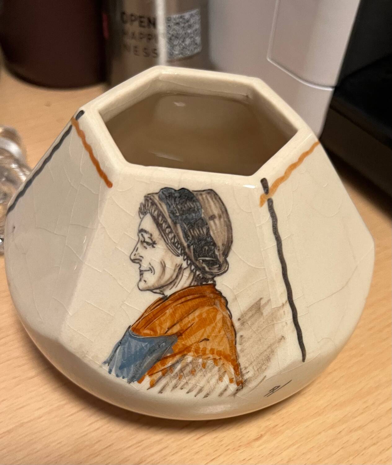 Cazalas Basque ceramic vase