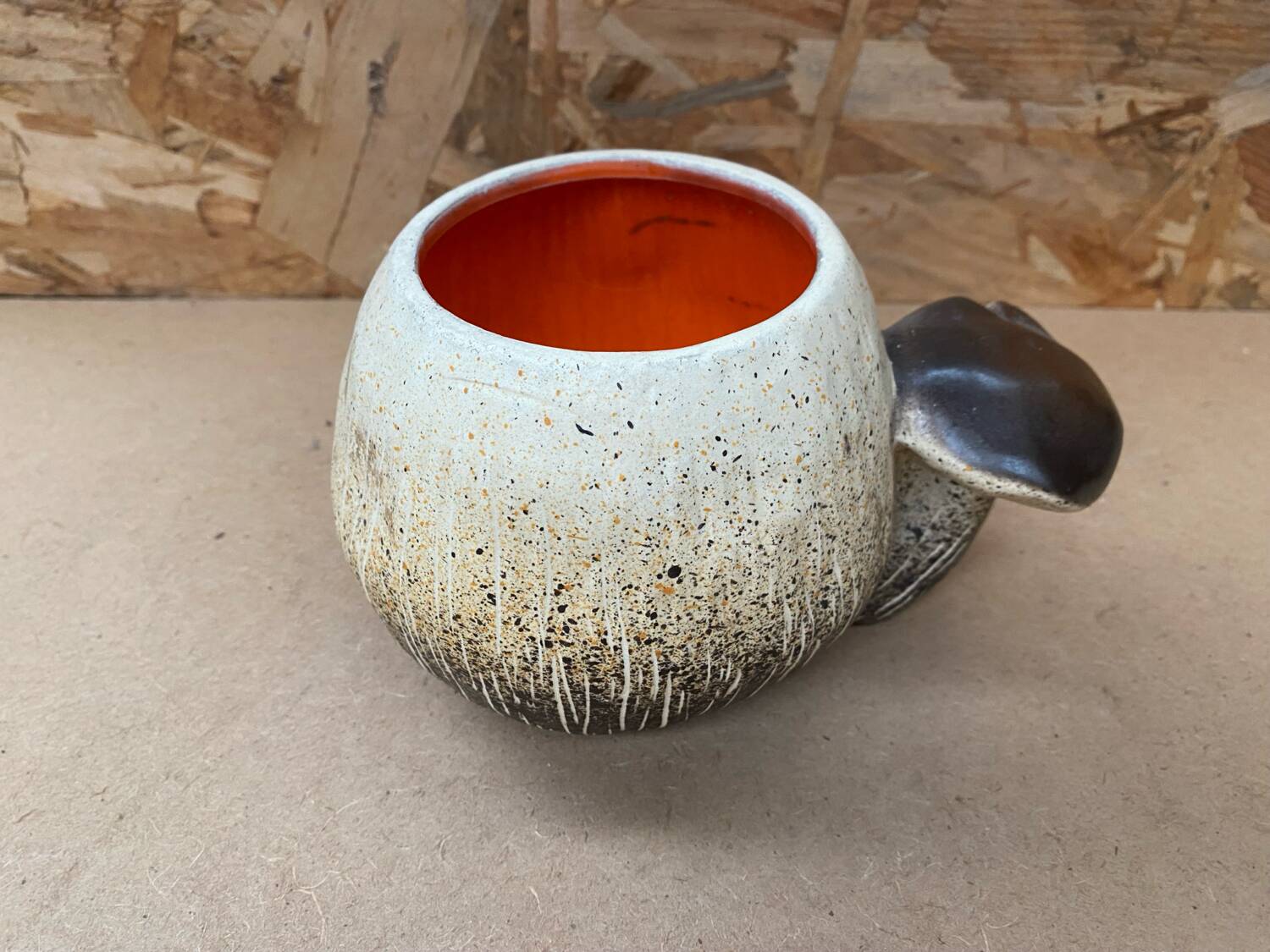 Old bruno dose pot breuil pottery mushroom shape