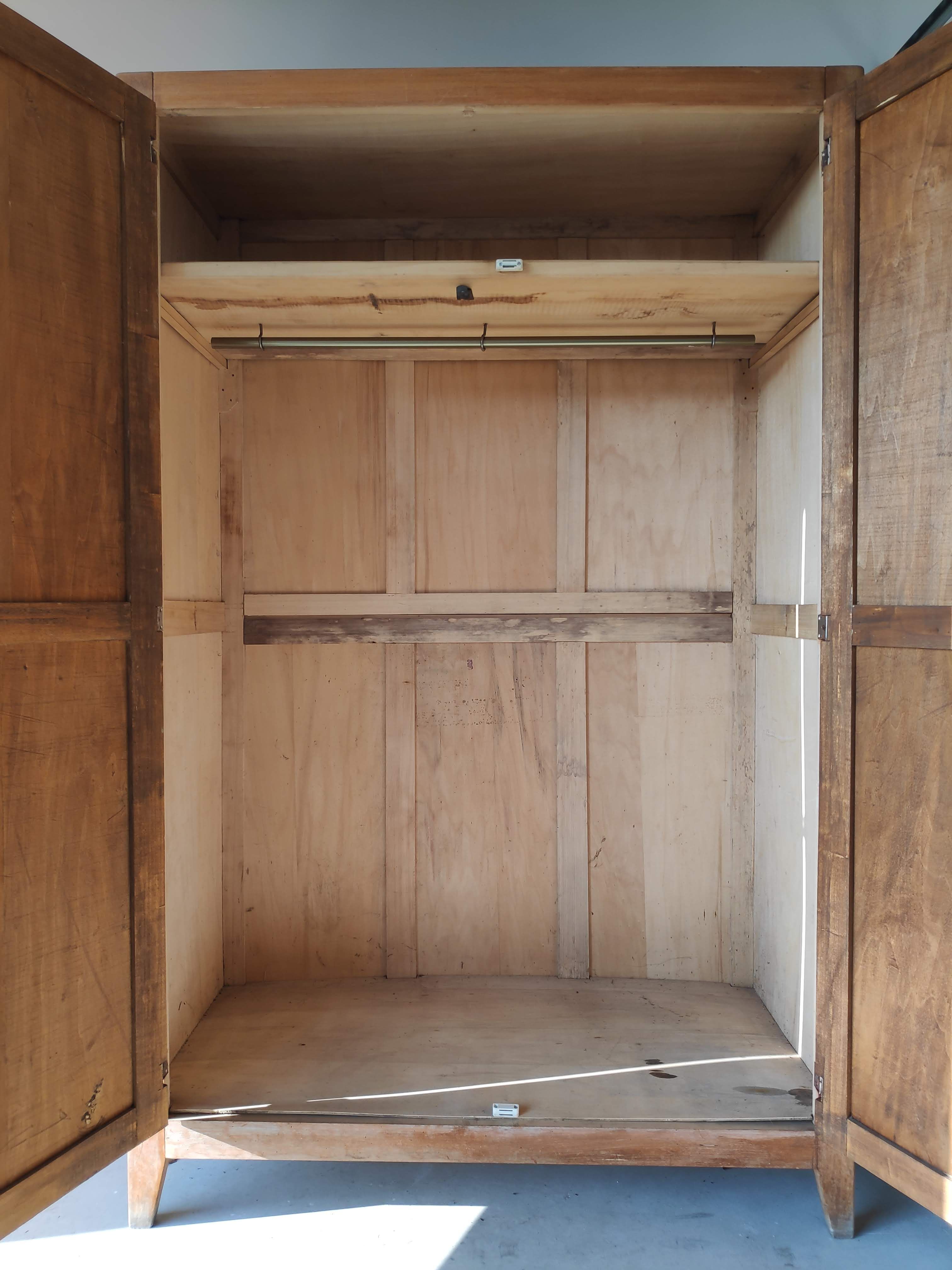 Cabinet Paris vintage wooden