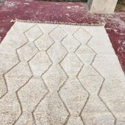 Beni Ouarain rug 300x200 cm – Natural cream wool – Diamond pattern in tone
