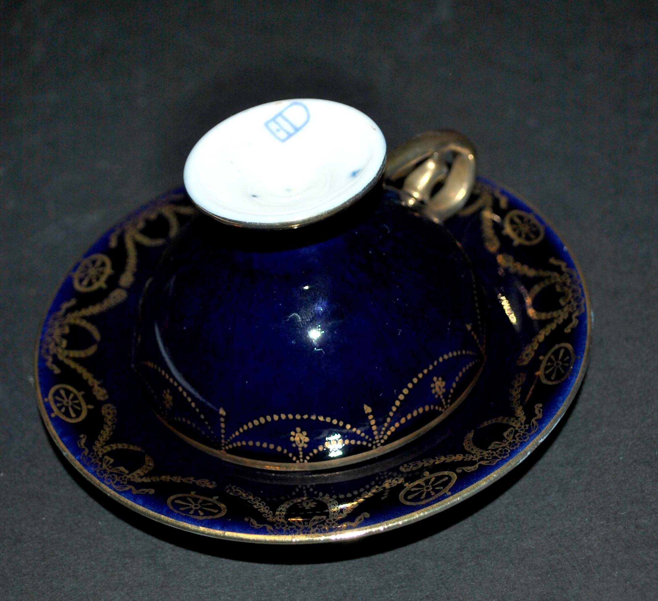 Romantic cup in cobalt blue and gold Vienna porcelain