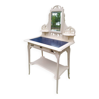 Art Nouveau hairdresser