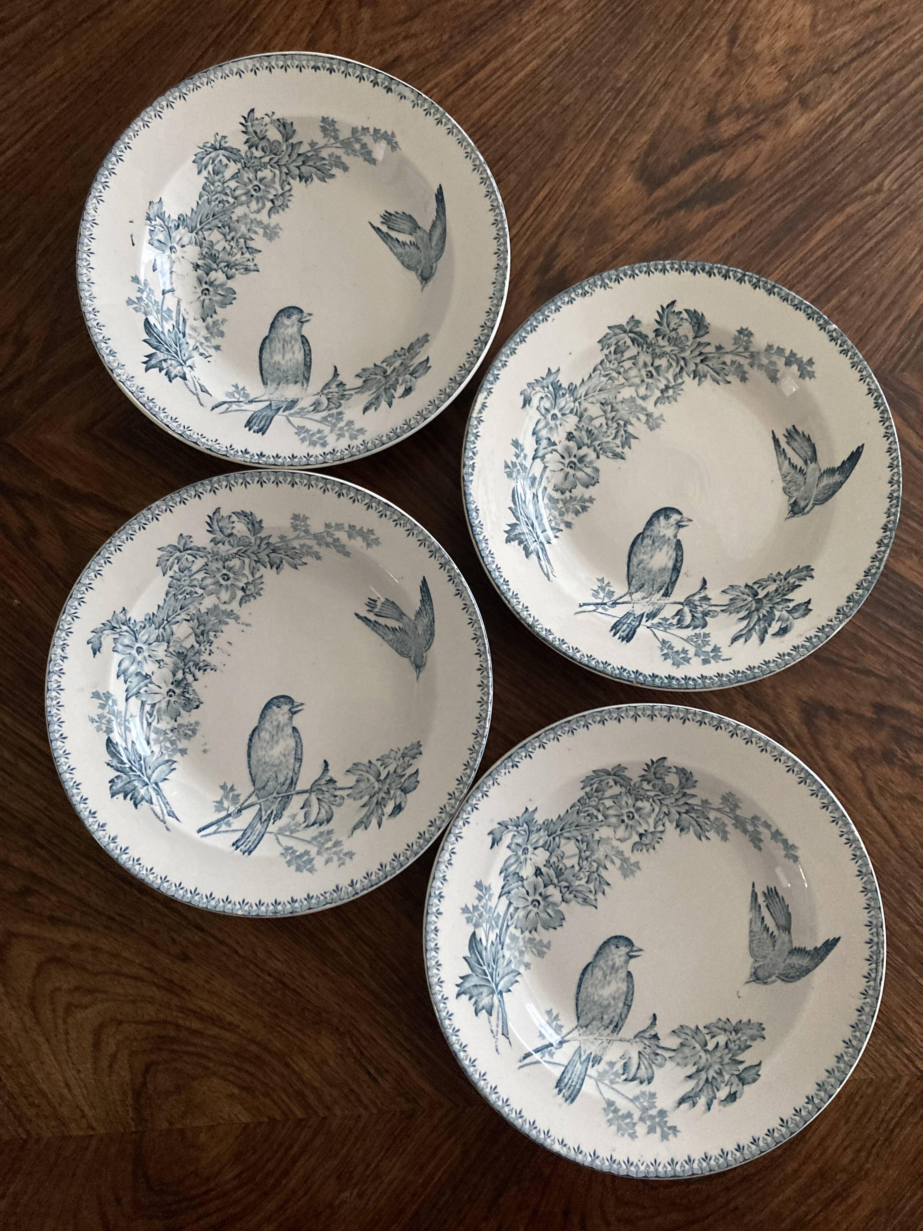 Lot De 4 Assiettes Anciennes En Céramique à Accrocher – Motif Les 4 Saisons