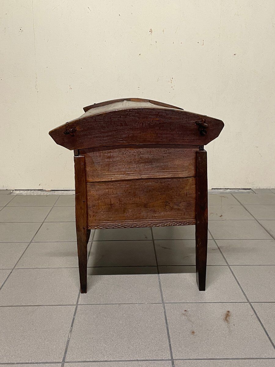 Antique beech chest of drawers, 19th century