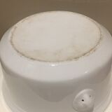 Plat en céramique blanche