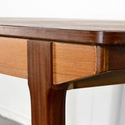 Table extensible Nathan des années 50 en teck magnifique. Moderne / Rétro / Danois