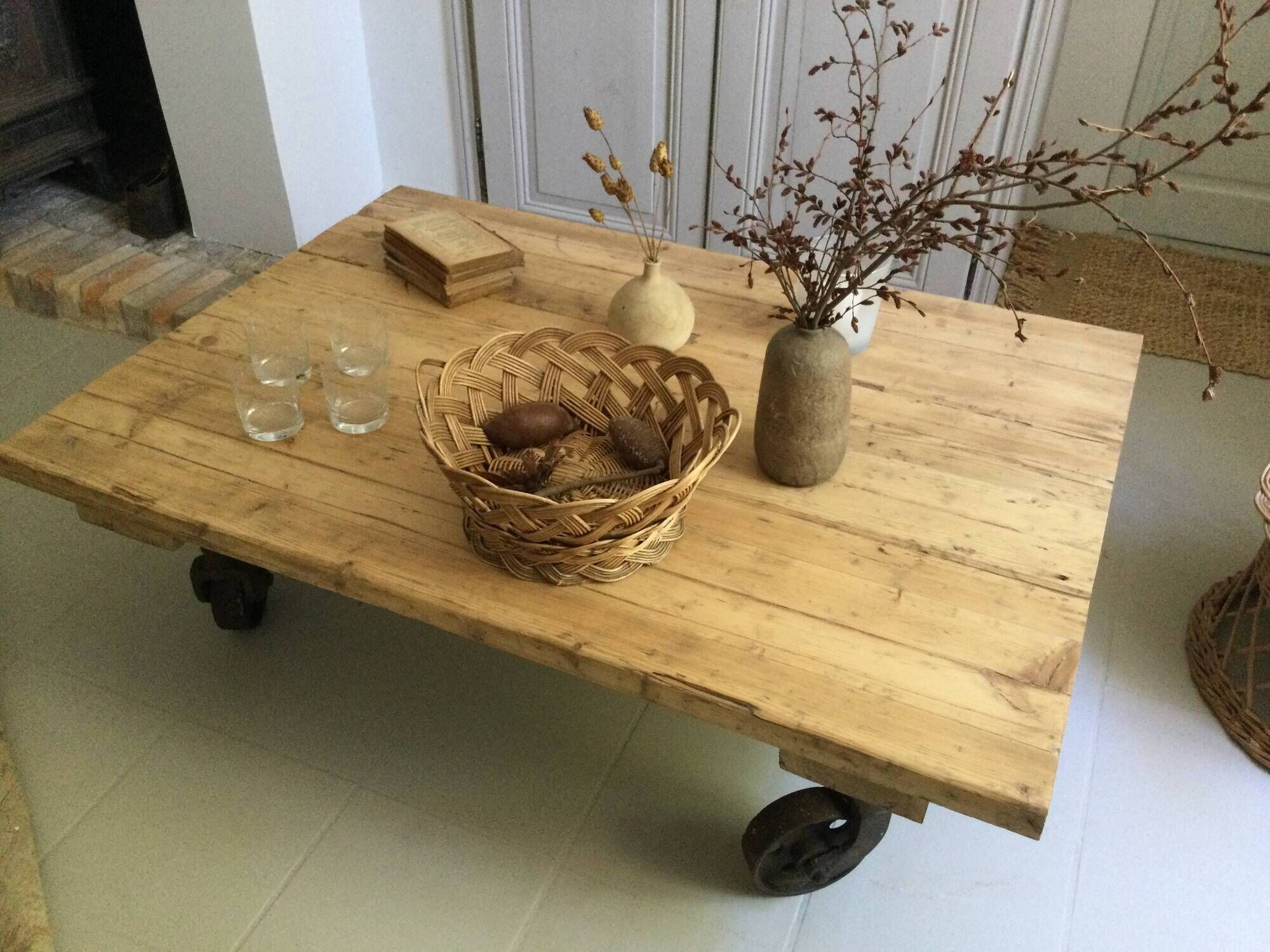 Coffee table on wheels