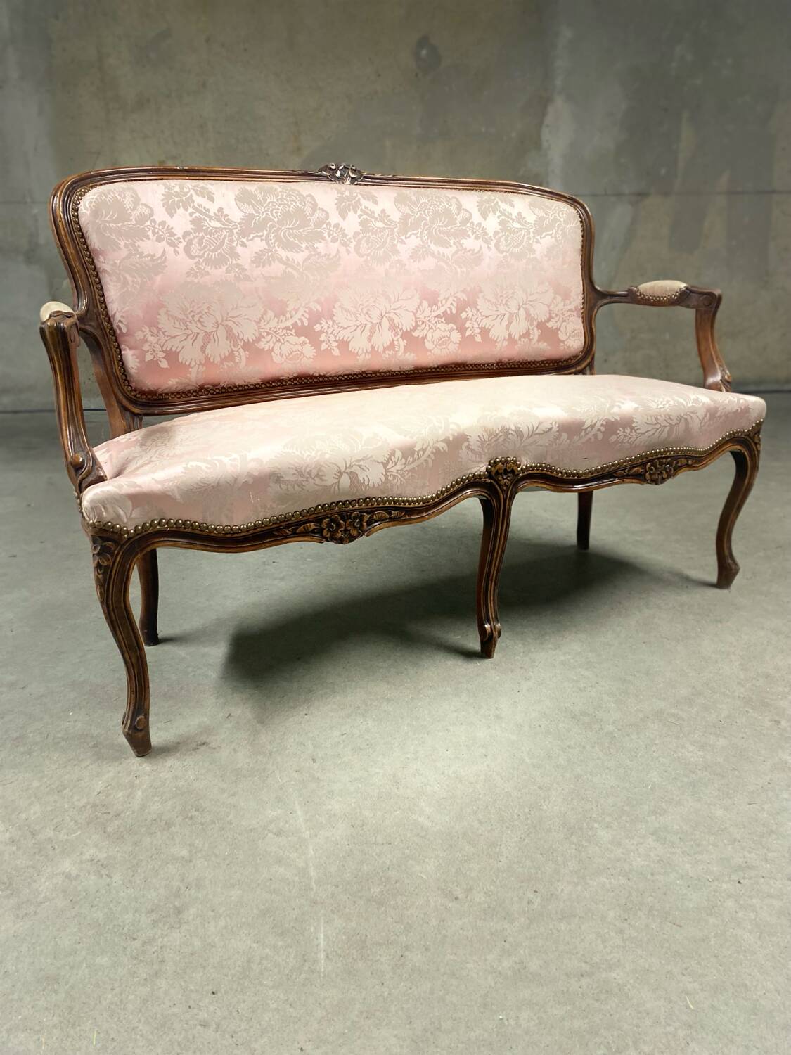 Louis XV bench