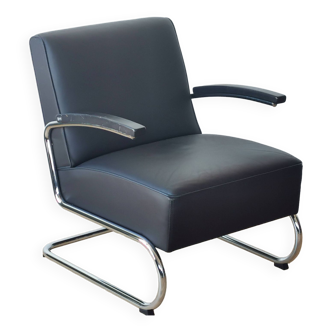 Thonet S411 armchair black leather
