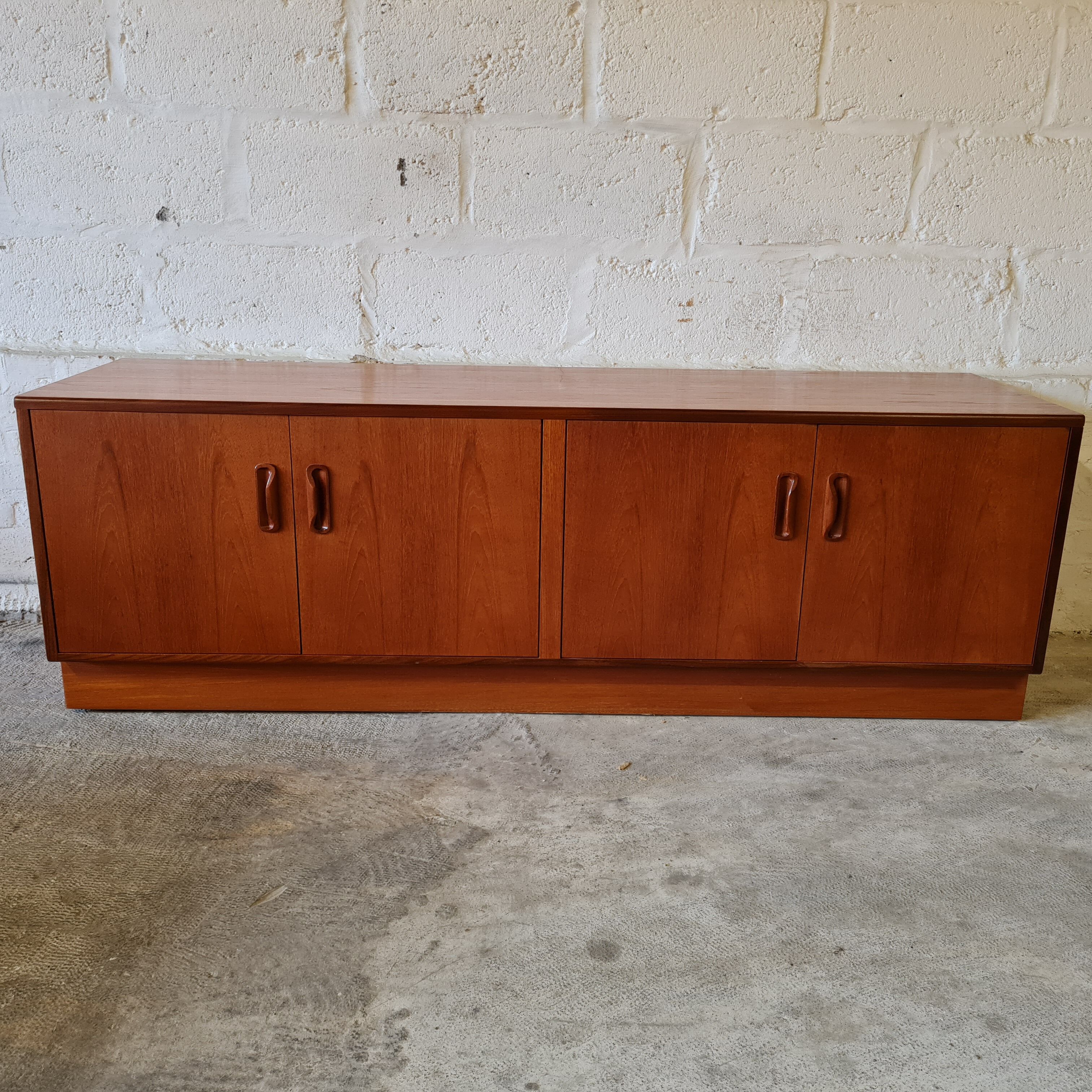 Teak sideboard G-Plan from the 70s