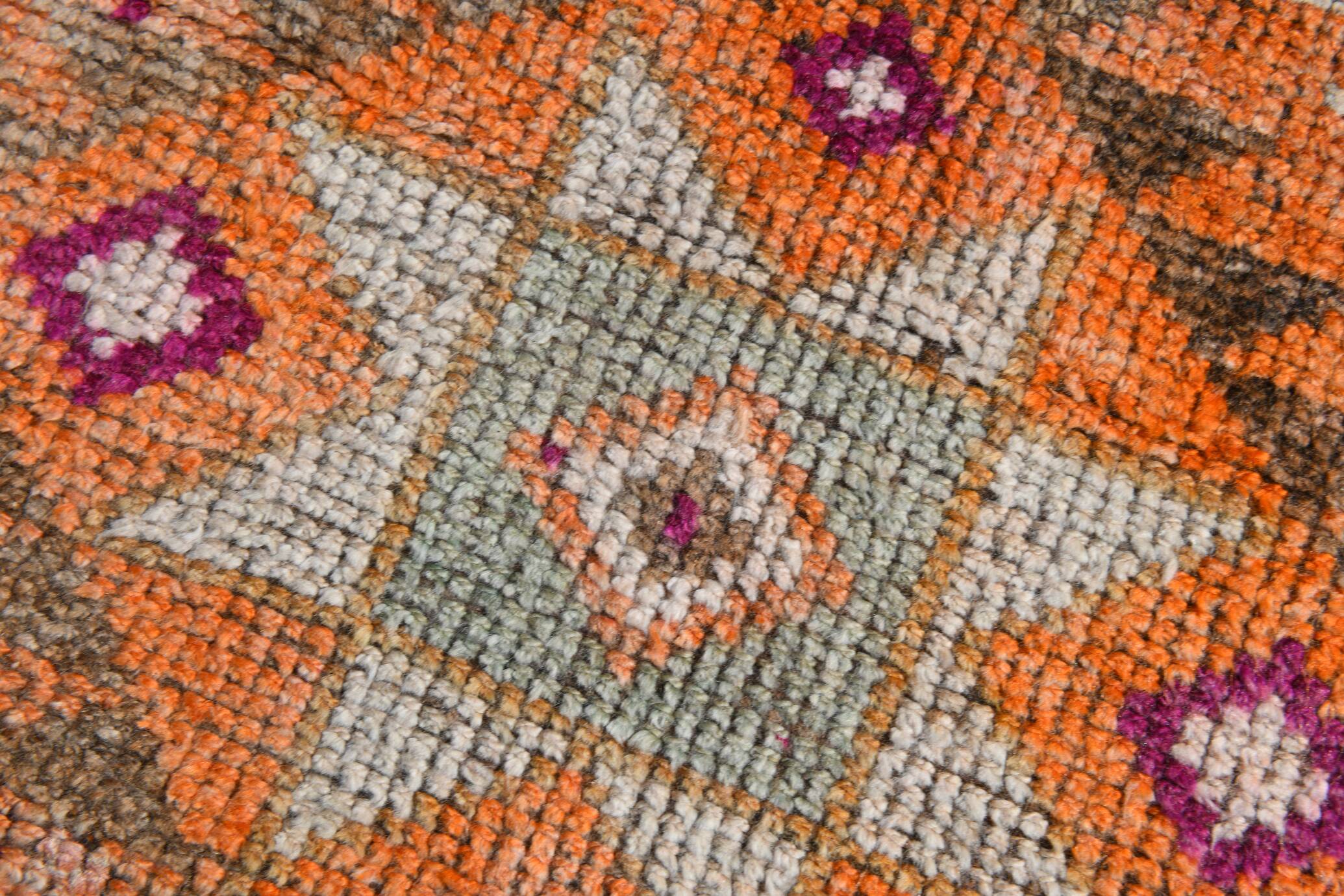 Tapis Couloir Vintage Anatolien Orange Motifs Géométriques, 83x367 Cm