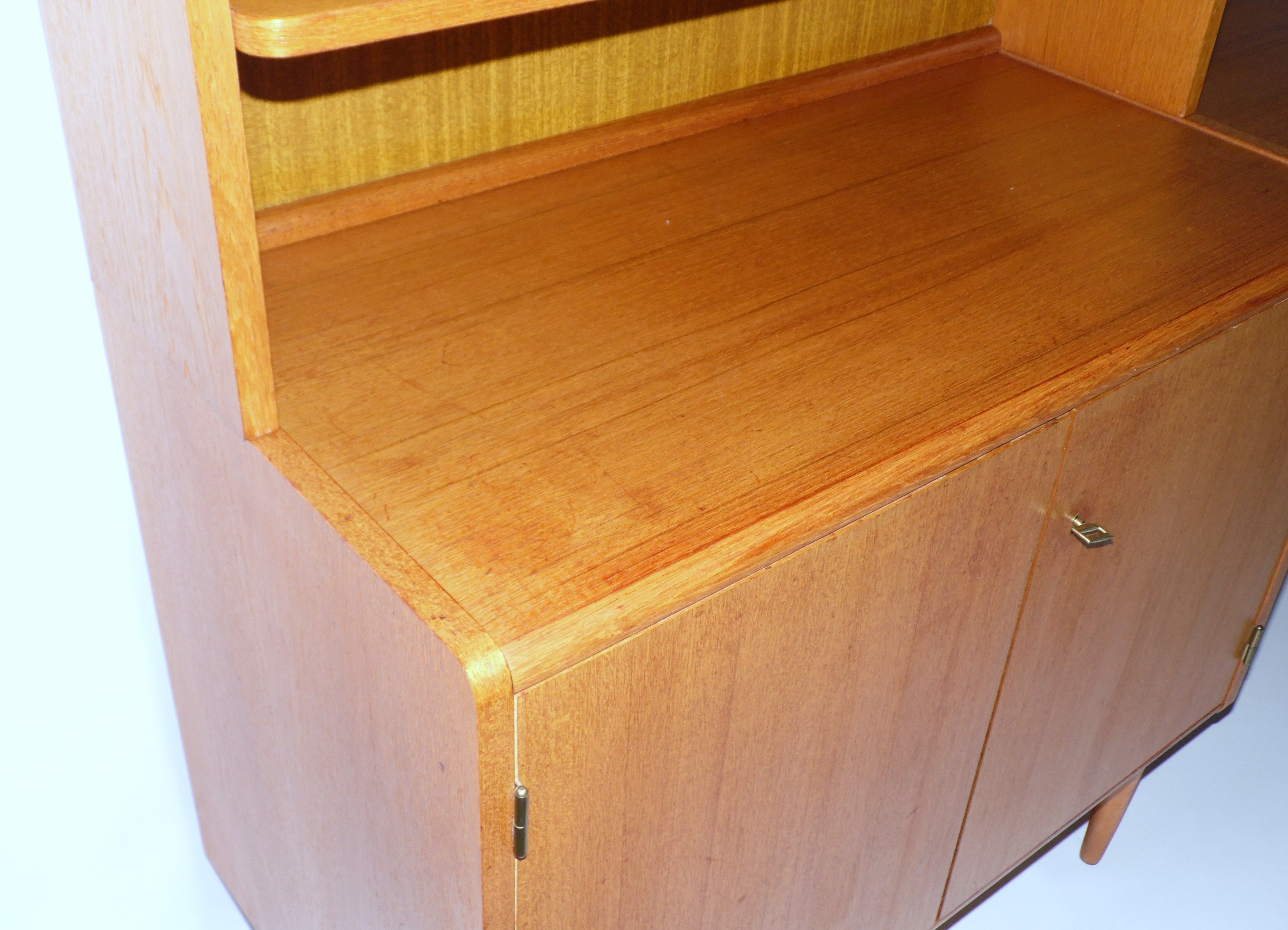 Bibliotheque scandinave modulable avec espace bureau