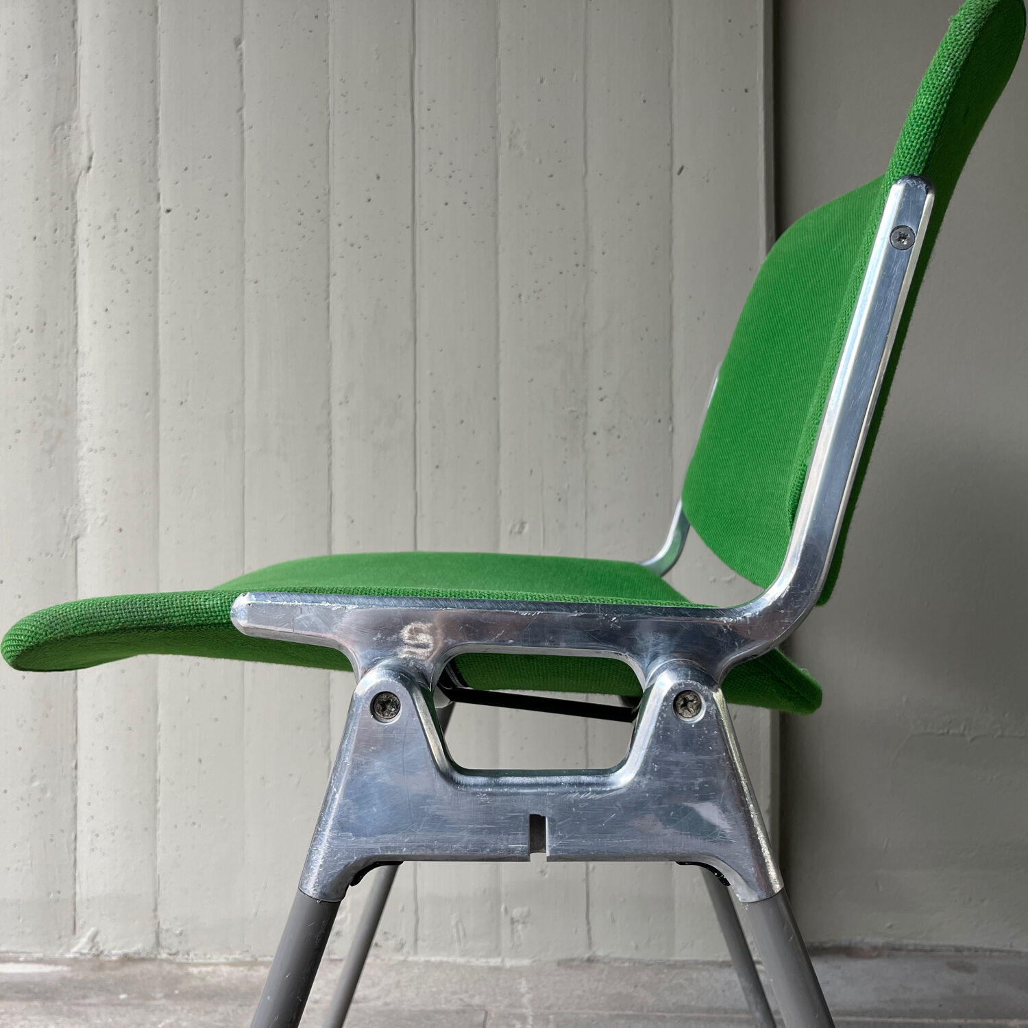 4 Chaises vertes DSC 106, Giancarlo Piretti, Anonima Castelli, 1965