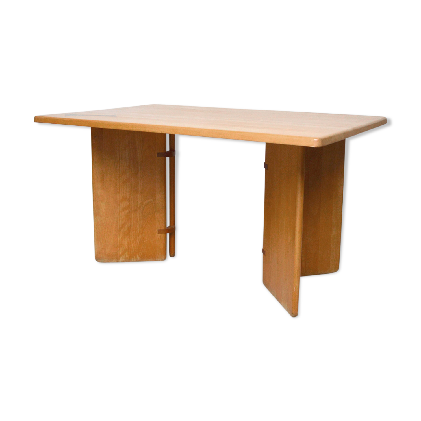 Table 6 people in solid beech, 1980