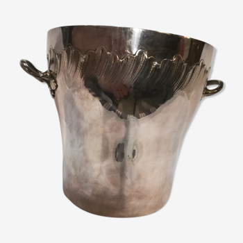 Silver metal champagne bucket