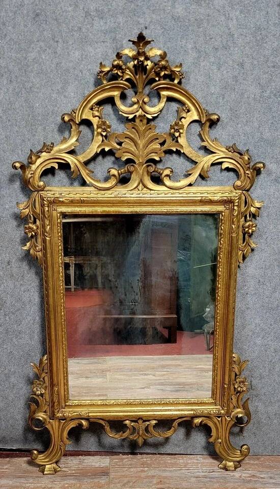 Very large Louis XV Venetian mirror in gilded wood circa 1900