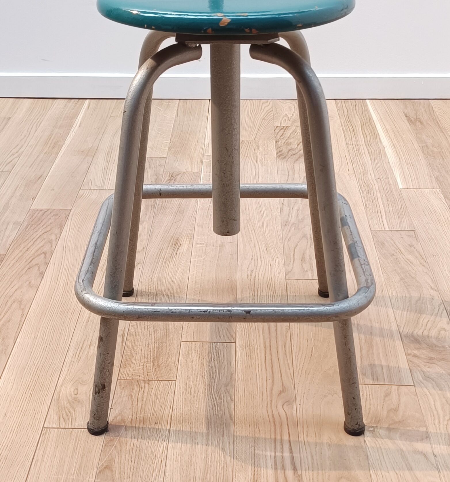 Vintage laboratory chair