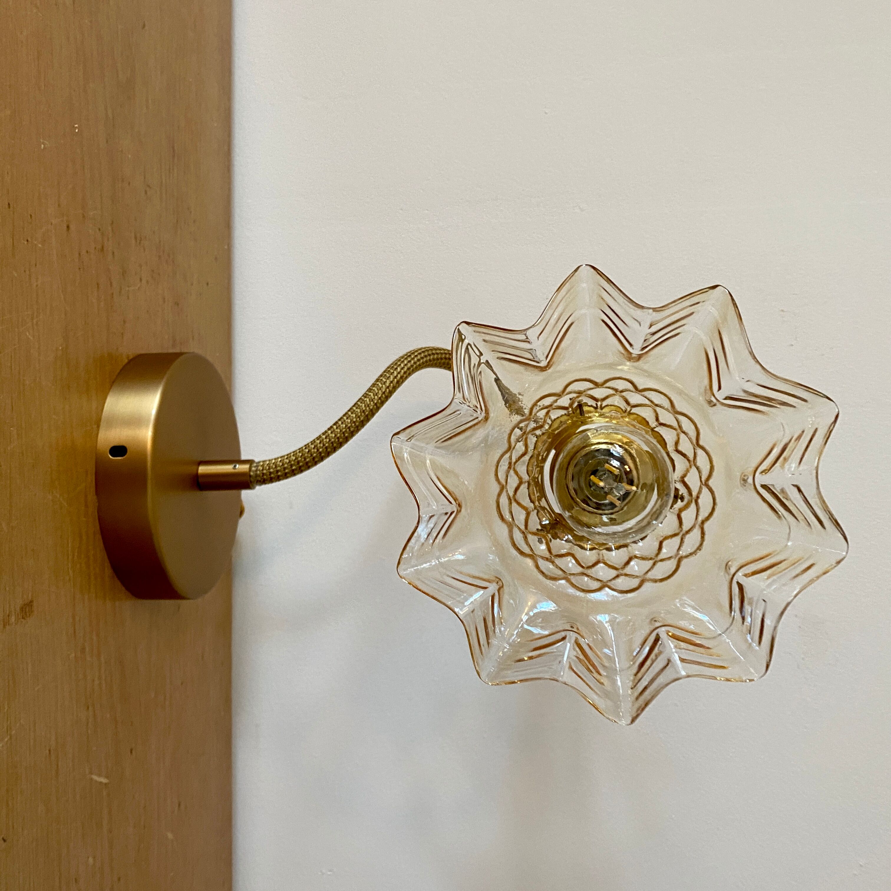 Wall lamp flexible cable tulip vintage amber glass