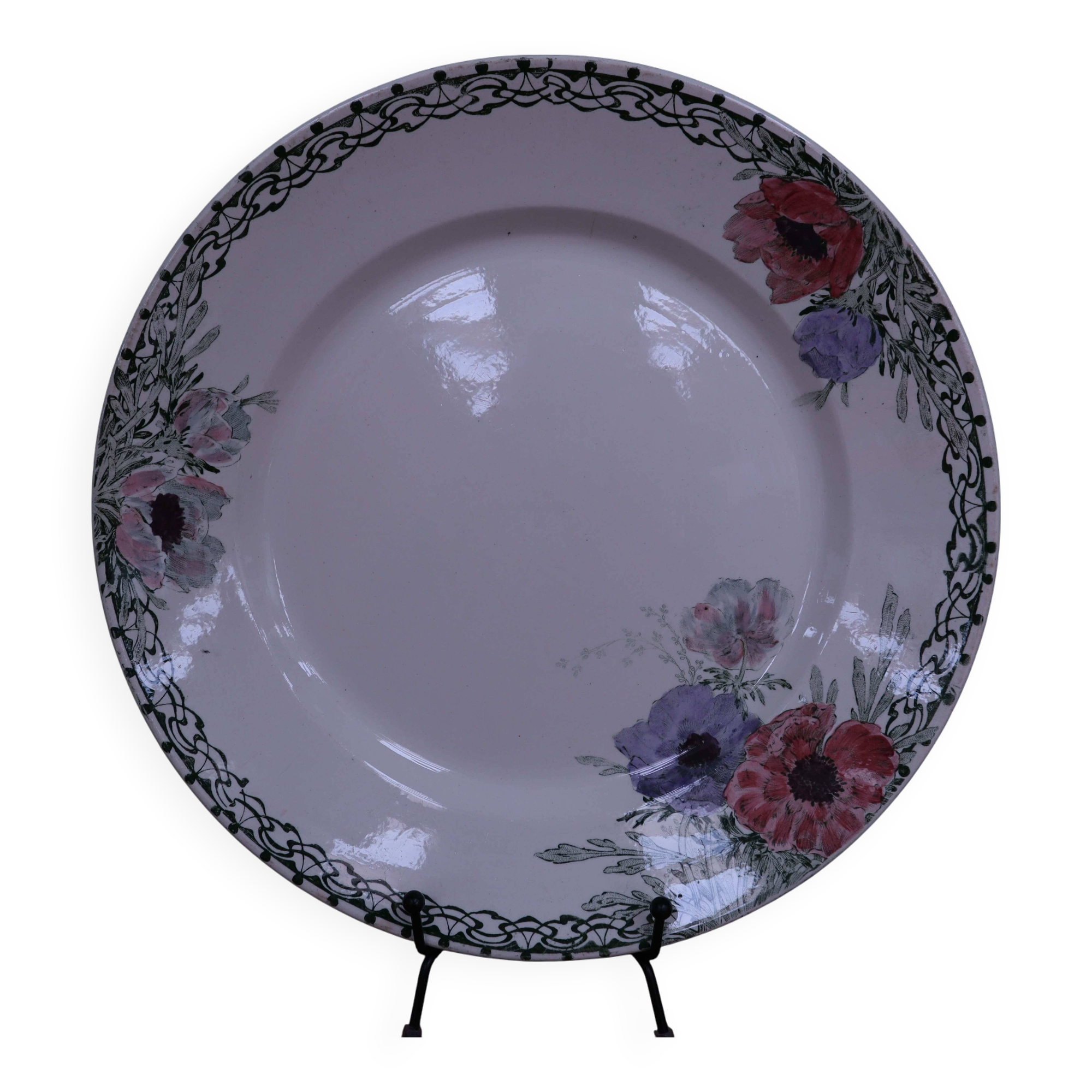 Round dish Terre de Fer Creil and Montereau "Madrid"