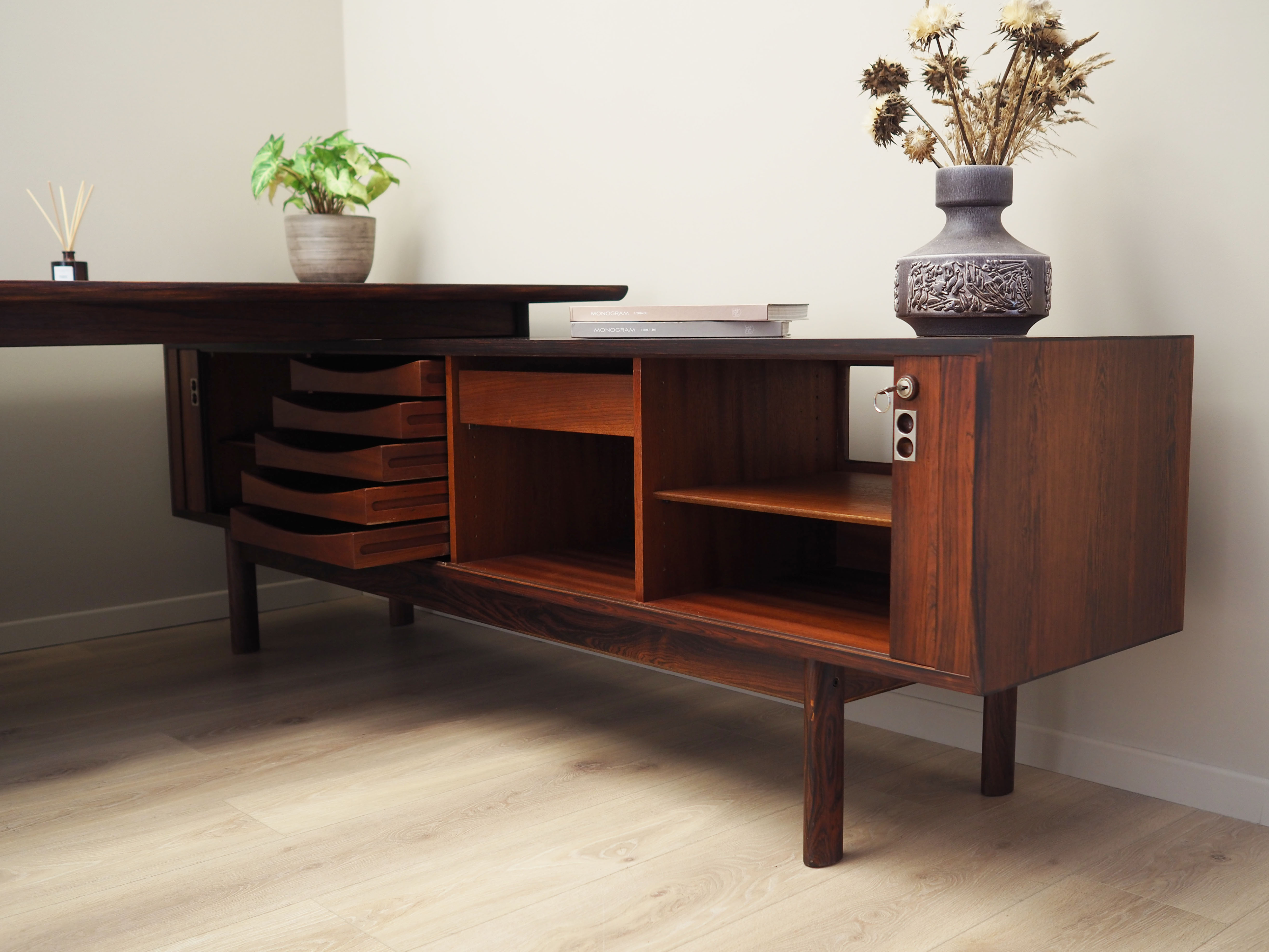 Rosewood desk by Arne Vodder, production Sibast 1960