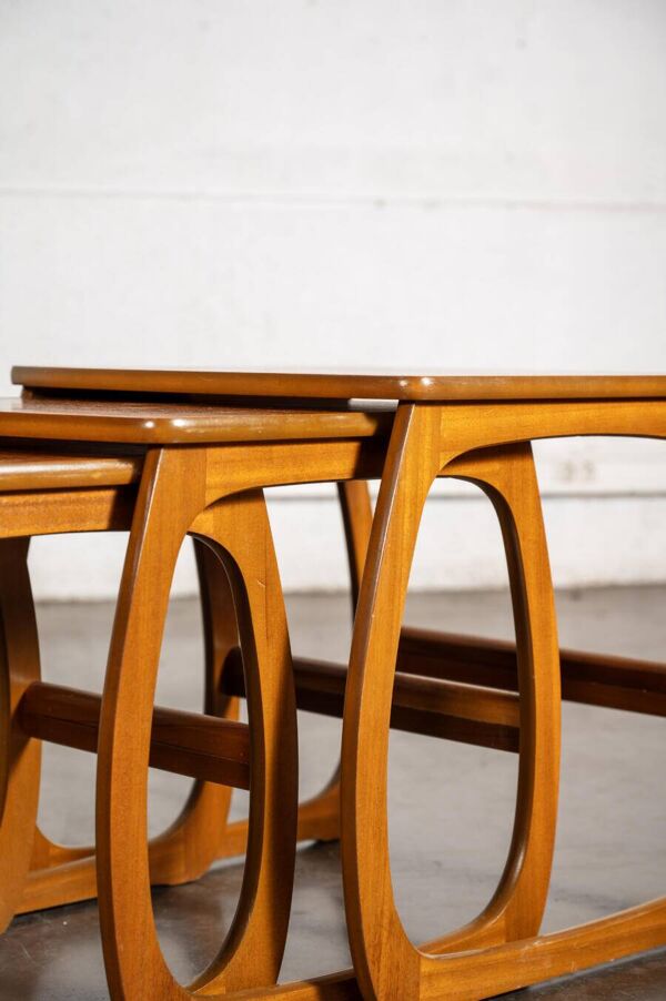 Tables gigognes Nathan