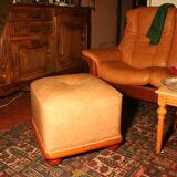 Cube pouf in light brown leather