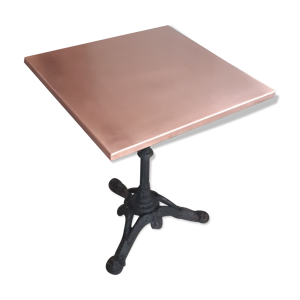 Table bistro avec plateau