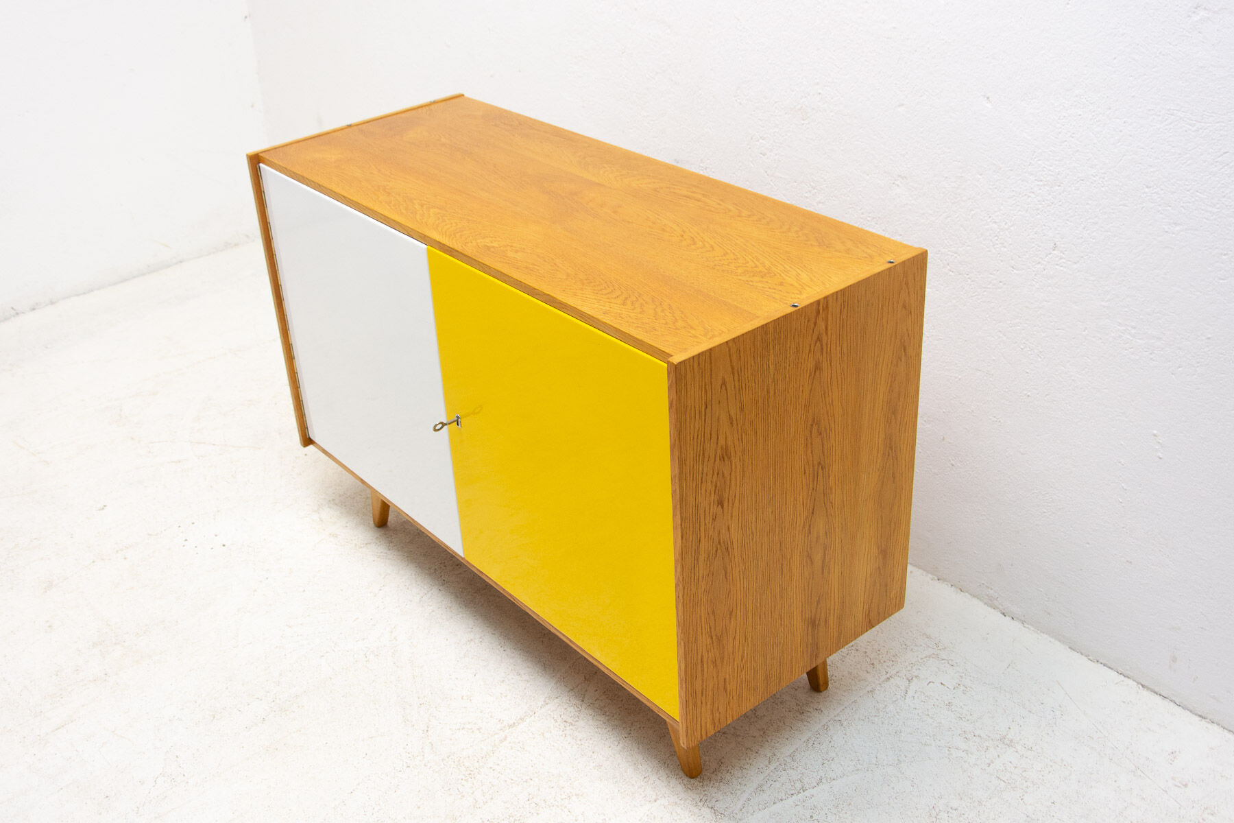 Fully restored mid century sideboard U-450 by Jiří Jiroutek, 1960´s, Czechoslovakia