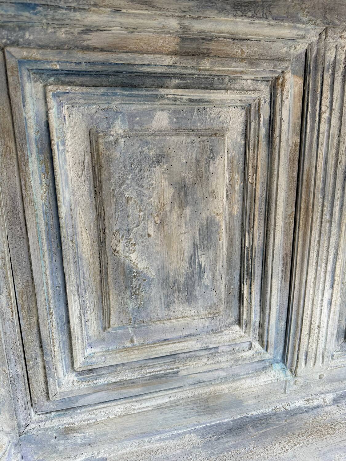 Walnut dresser, 19th century.