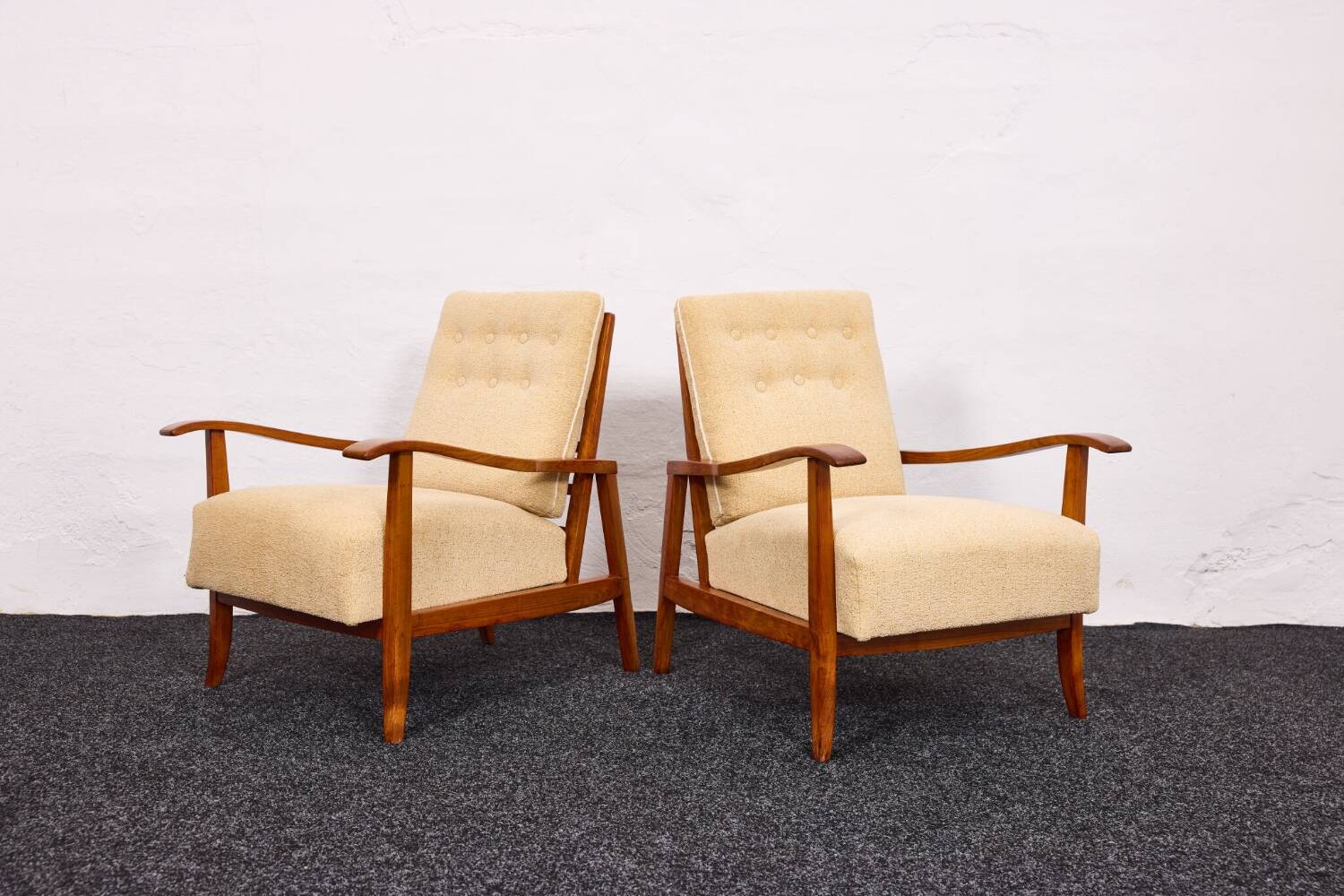 Paire de fauteuils vintage – Attributés à Károly Nagy, Hongrie, années 1940