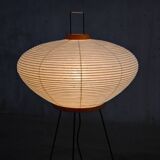 Isamu Noguchi Modèle 9A Akari Light Sculpture fabriquée à la main par Ozeki, Japon