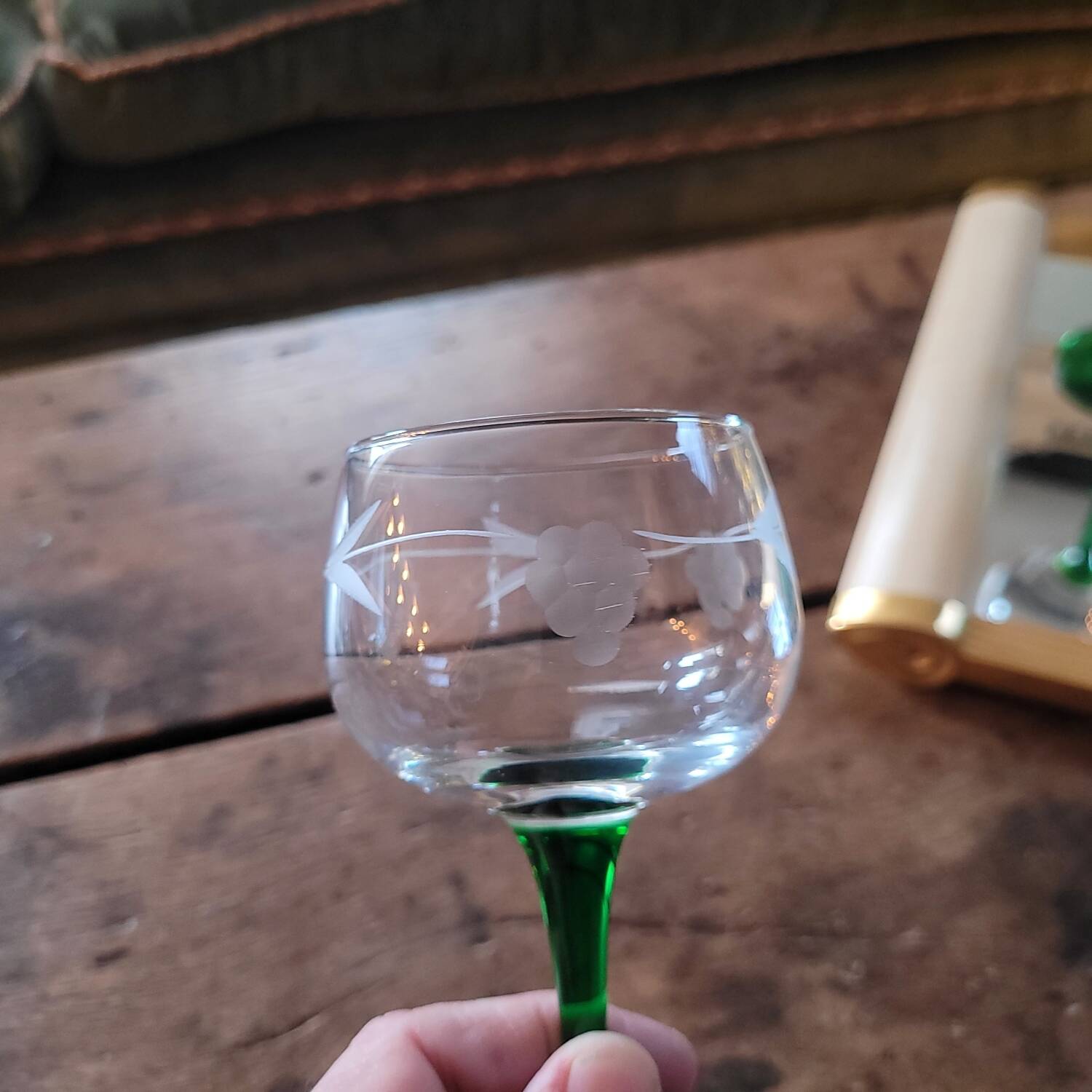 ​Suite de 6 verres Roemer à calice ciselé - Circa 1970