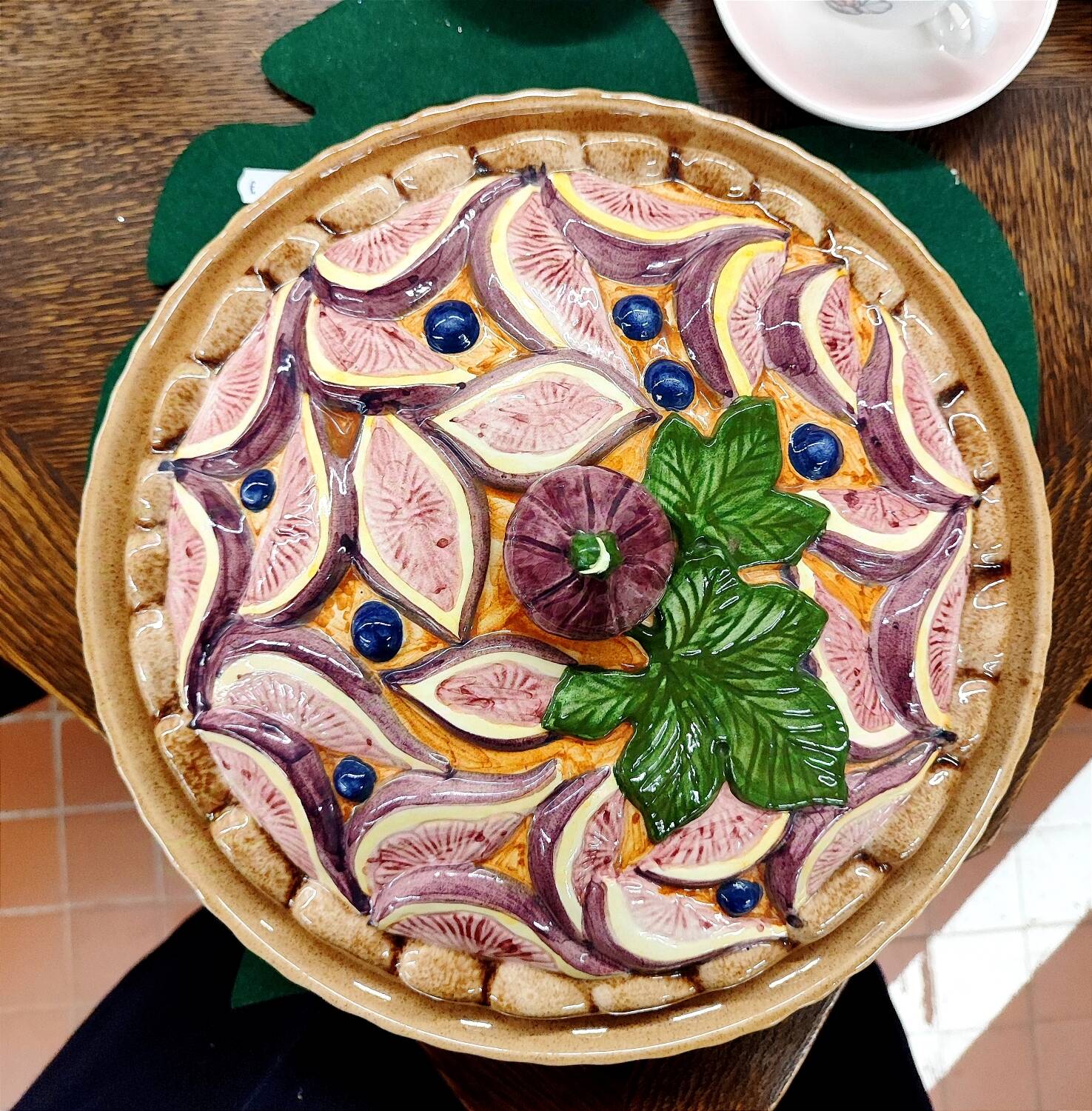 Plat à tarte en barbotine