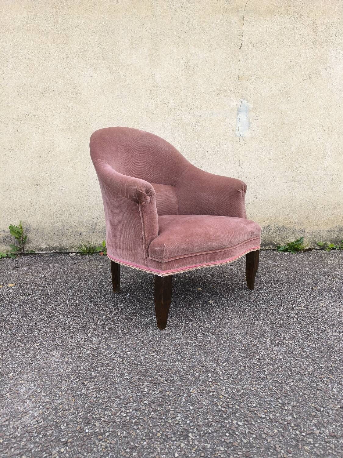 Pink velvet convertible armchair