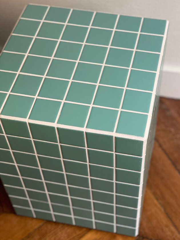 VColumn - turquoise blue/white