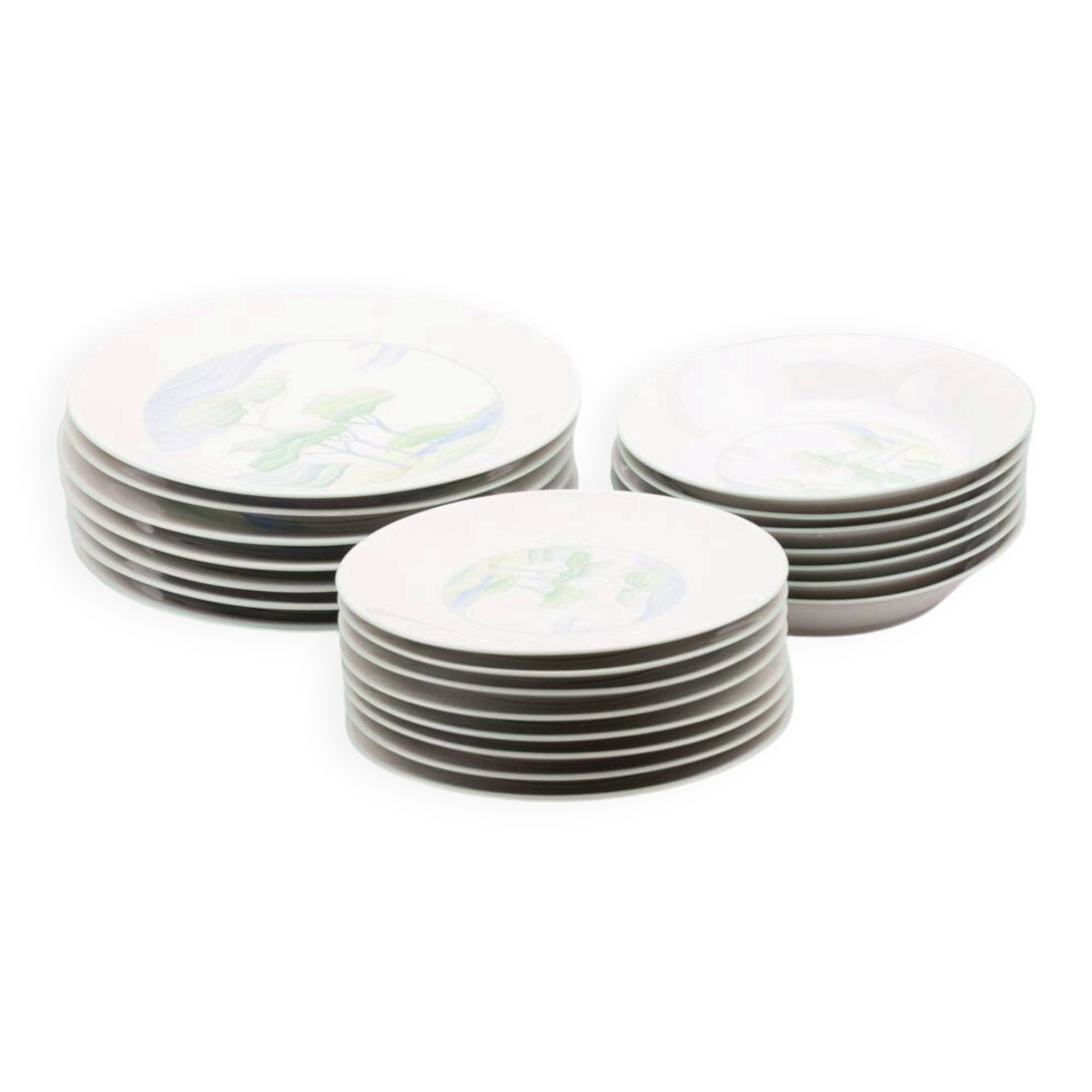 Set of 7 porcelain plates Lourioux Deshoulières - dessert, plates and deep bowls.