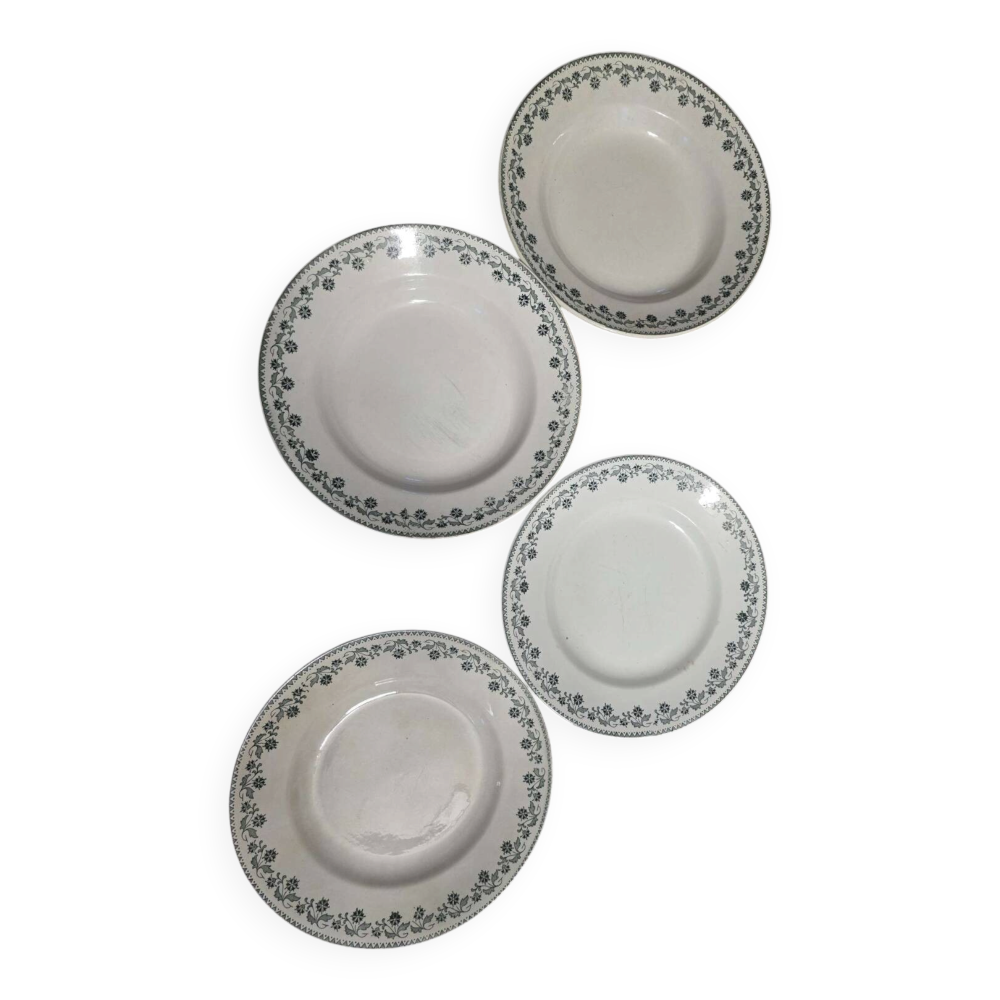Set of deep and flat plates Moulin des Loups Georgette